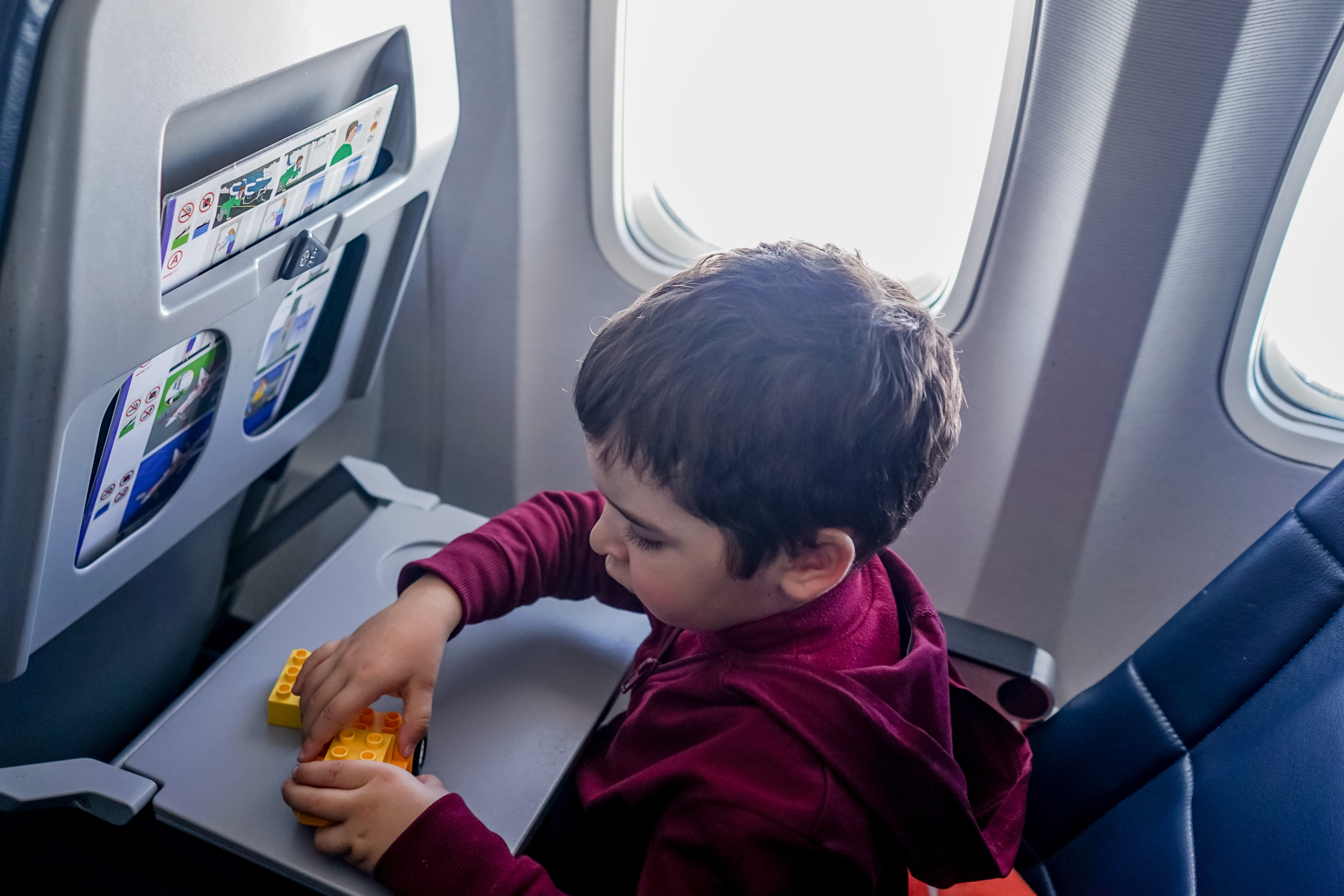 What to pack for kids on the plane