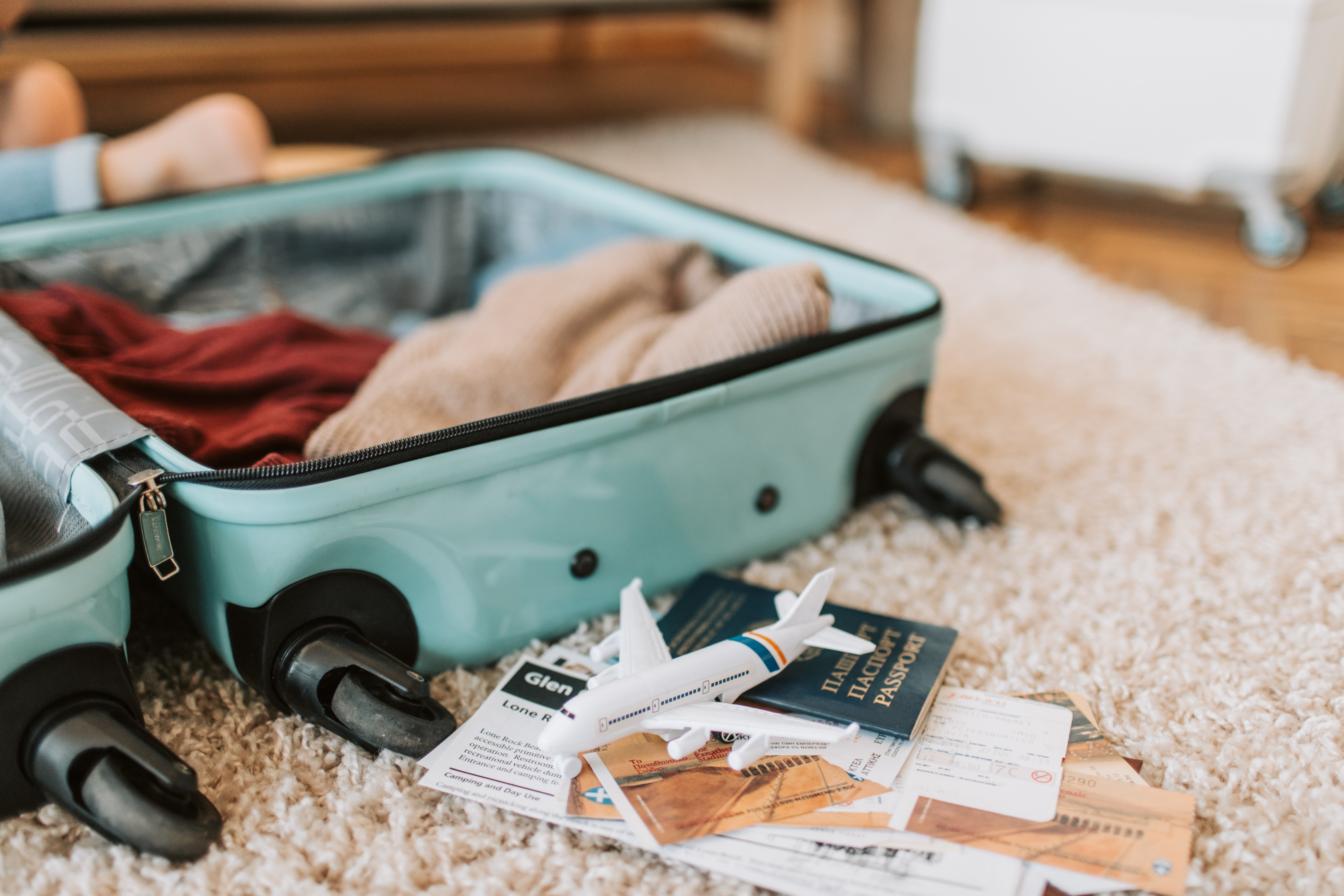what to pack in your carry on luggage